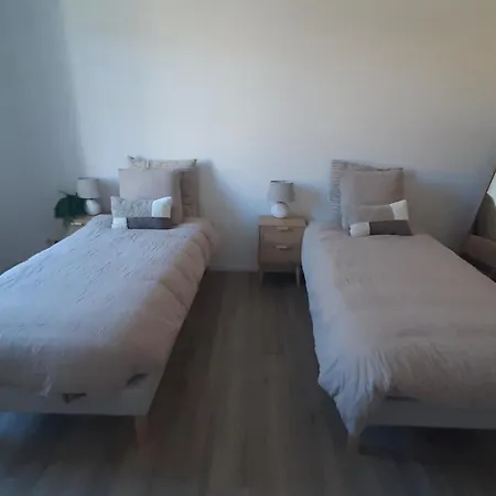 Le Trio,appartement 7 Pers Centre Wifi, Equipe, Parking A Proximite וירטון